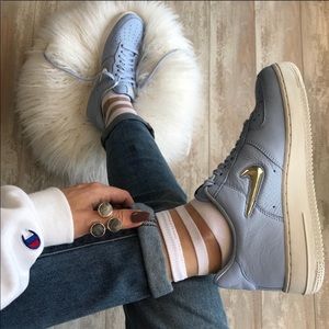 nike air force 1 premium lx